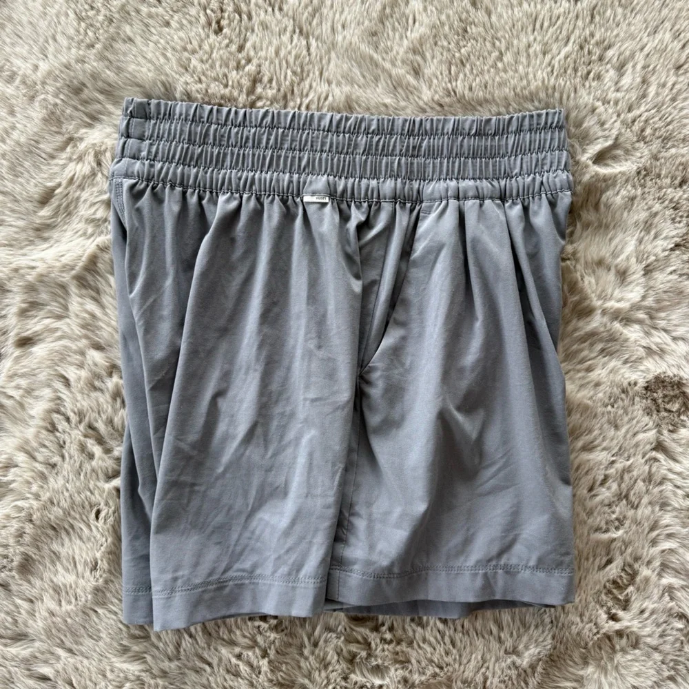 Vuori Gray Shorts - Picture 5 of 6